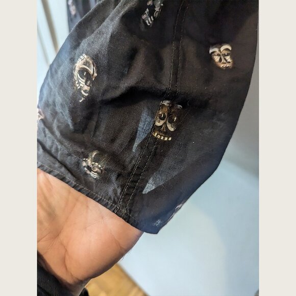 SAINT PAUL - Mask print short sleeve shirt - Sz L (fits M-S) - Picture 3 of 8